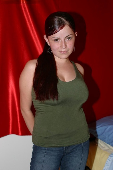 Chubby amateur Brooklyn unleashes her large tits before spreading her pussy