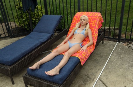 Skinny blonde girl Kiara Cole shows fingers up her twat after bikini removal