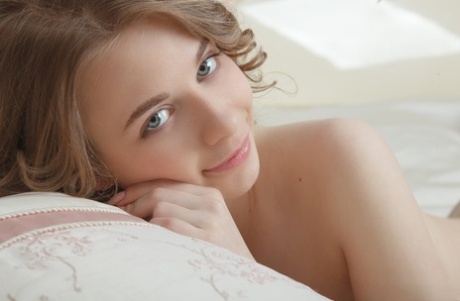 Sweet teen Siya ditches her lingerie to hang out on her bed in the nude