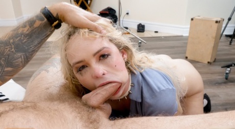 Cute blonde Lilly Bell concludes rough sex with a cumshot in her eye