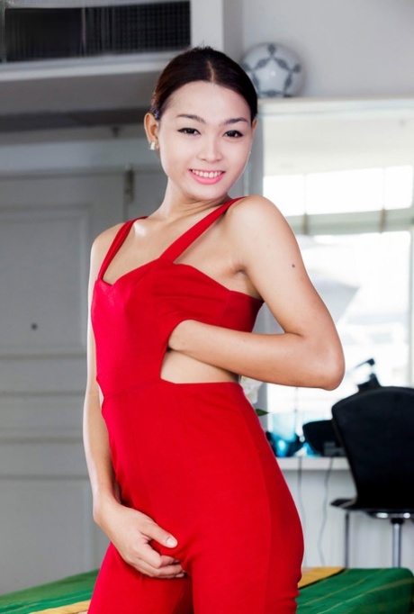 Ladyboy Ladyboy starring Samay XXX Porn Pics