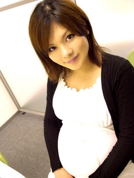 Pregnant Asian Yuri Mizukami blows a big cock & gets her hairy pussy fucked