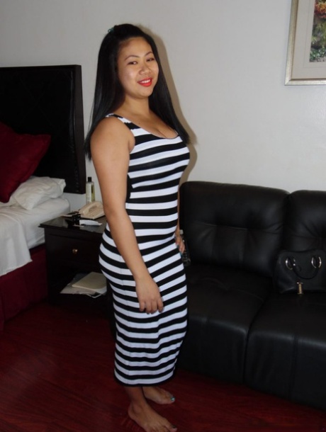 Hot Filipina Rizza reveals her big juggs and takes a toy & a dick in her muff