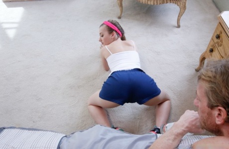 Adorable petite teen Marissa Mae pulls off her shorts for a pussy creampie