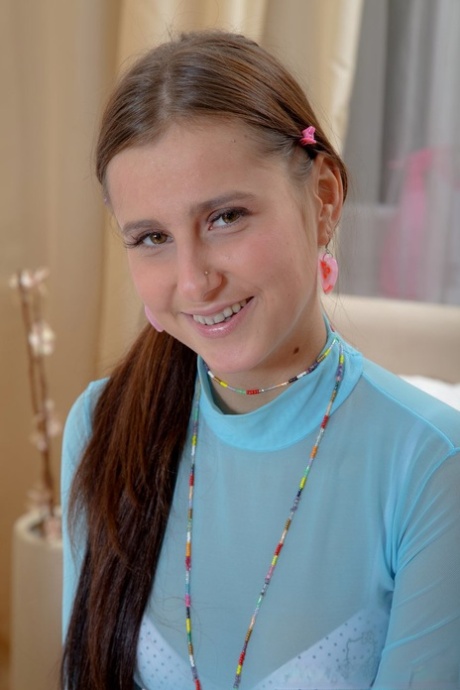 Teen with a ponytail Germiona loses her anal virginity with her boyfriend