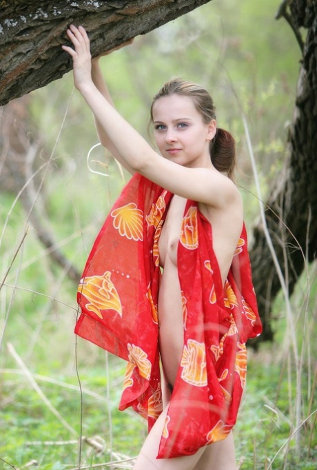 Domai performed by Helenda Sex Gallery