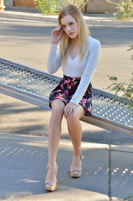 Cute amateur Winter hikes her skirt and flashes her vagina in public
