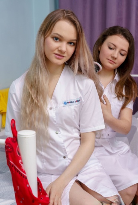Lesbian doctors Scarlette and Luna B undress and scissor each other at work