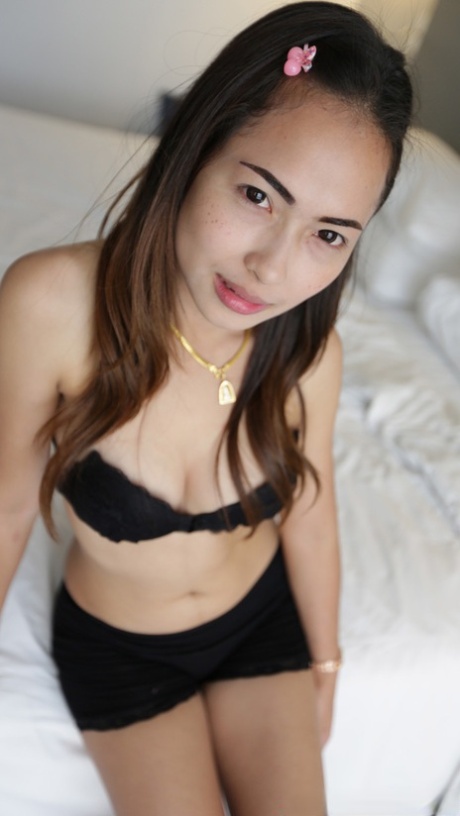 Asian babe Cookie gives a big dick a POV ride then shows her creampied pussy