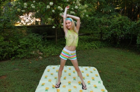 ALS Scan performed by Emma Rosie Sex Pictures