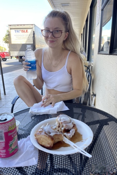 Nerdy petite amateur Riley Star flaunts her delicious holes & feet up close