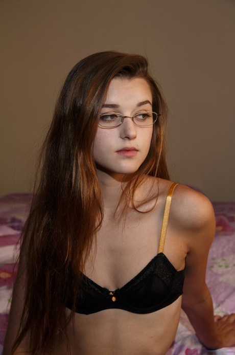 Shy Teen Pics